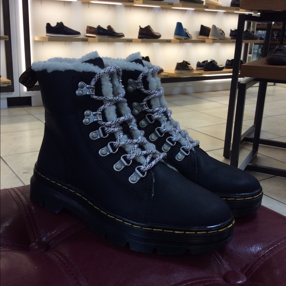 *NEW* Dr. Martens Combs W (27120001) - Picture 7 of 8